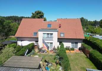 Charmante 2-Zimmer-Wohnung mit Stellplatz im Gartenhaus, Bj. 2000. Ruhige Lage und Zentrumsnah