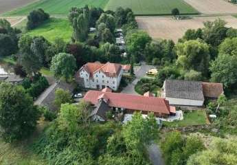 Gebäudeensemble - Wassermühle, Wirtschaftsgebäude, Biergarten, Campingplatz, Pferdestall auf 4 ha