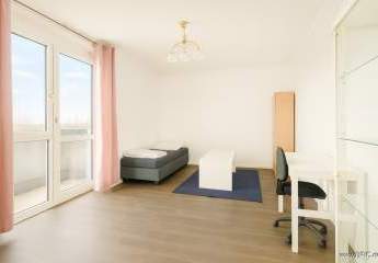 Möblierte 3-Zimmer-Wohnung mit Loggia – ideal für eine Wohngemeinschaft