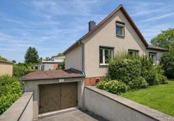 Einfamilienhaus zur Miete in Berlin-Kaulsdorf – Garage, Garten, großes Grundstück