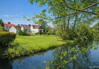 Großes Baugrundstück mit Altbestand und Grünfläche in Maisach – Germerswang