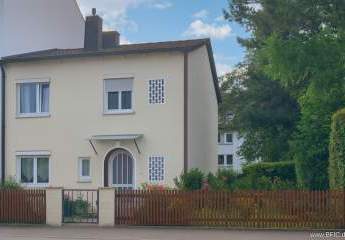 Saniertes Reihenendhaus in FFB, Ausbaupotenzial, keine Käuferprovision, ruhige Lage und gute Miete