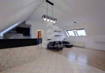 Győr, Innenstadt – 64,14 m² große 2-Zimmer-Wohnung im 4. Stock zu verkaufen.