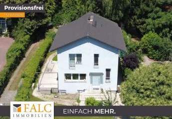 Provisionsfreies, modernisiertes Einfamilienhaus mit tollem Grundstück