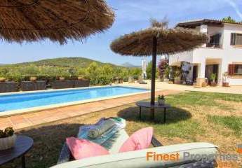 Landhaus in leicht erhöhter Lage zwischen Santa Ponsa und Calvia zu verkaufen