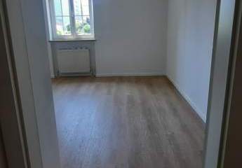 Moderne großzügige perfekt nach Süden ausgerichtete Helle Eigentumswohnung komplett neu renoviert mit neuer Nolte Einbauküche