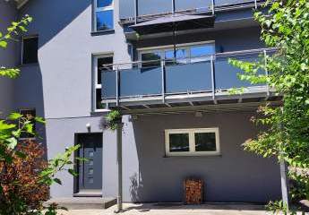 Einzigartiges Mehrfamilienhaus/Bauernhof mit 3,7 ha Fläche und Brennerei in unverbaubarer Traumlage