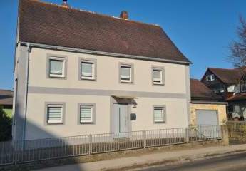 Einfamilienhaus Top gepflegt o. Renovierungsstau v. Privat