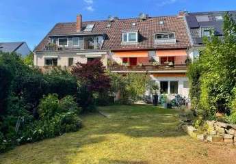 Mehrfamilienhaus mit drei Wohneinheiten in begehrter Lage