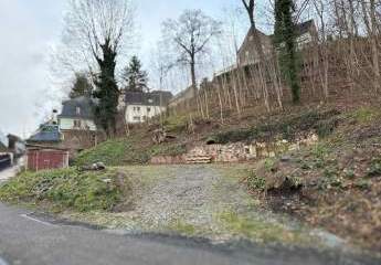 provisionsfreies innerstädtisches Baugrundstück mit 2364m² für Einfamilien- oder Doppelhaus und Waldanteil