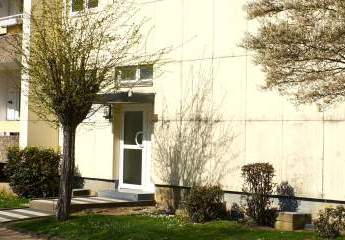 Stolberg - Gut geschnittene Wohnung mit 2 Balkonen in gepflegtem Zustand in zentraler Lage