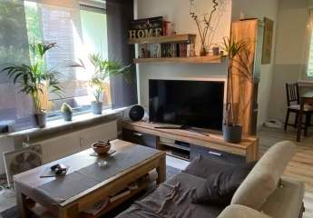 MODERNISIERTE 2-RAUMWOHNUNG MIT BALKON UND GARAGE IN RADEVORMWALD ZENTRUM