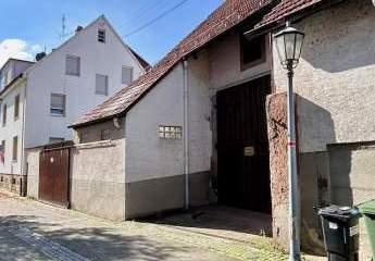 Dreifamilienhaus mit Doppelgarage u. Scheune für Anpacker oder Investoren