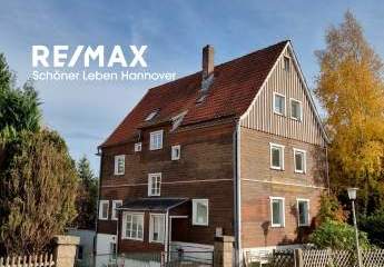 Mehrfamilienhaus in zentraler Lage – Renovierungsbedürftiges Objekt zur Ferienvermietung