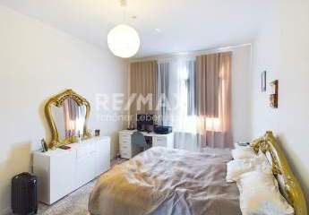 Lichtdurchflutete 3-Zimmer-Balkon-Wohnung im 2. OG mit grünem Rückzugsort
