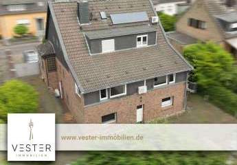Großzügiges Einfamilienhaus mit sehr viel Platz und Garten im Düsseldorfer Gurkenland
