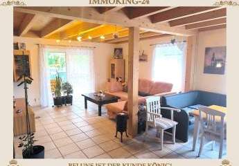EINFAMILIENHAUS MIT GROSSER PHOTOVOLTAIK ANLAGE UND GARAGE IN TOP WALDRANDLAGE!