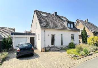 +++ TRAUMHAUS MIT BALKON WINTERGARTEN GEMÜTLICHEM GARTEN UND POOL  +++ VOLLUNTERKELLERT!!