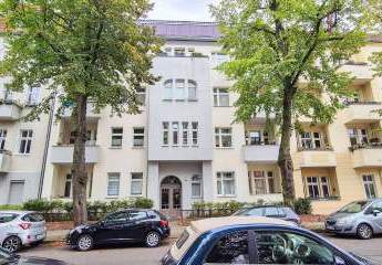 Stilvoller Dachgeschoss-Traum mit zwei Dachterrassen – bezugsfreie 2-Zimmer-Wohnung in Berlin-Grünau