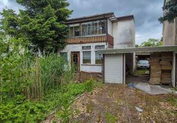 Individuell sanieren & entwickeln: Charmantes Reihenendhaus mit Ausbaupotenzial in Rüdnitz