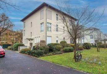 Wohnen am Tiefen See – 2-Zimmer-Wohnjuwel mit Balkon & Tiefgaragenstellplatz