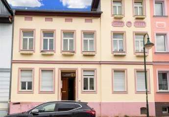 Jetzt neu positioniert: Mehrfamilienhaus mit Ausbau- & Mietpotenzial