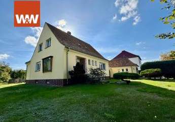 Großzügiges Wohnen mit Stil – Freistehendes Haus in ruhiger Stadtlage