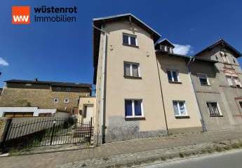 Investitionsperle! Bezugsfreies Mehrfamilienhaus mit Potenzial für eine attraktive Rendite!