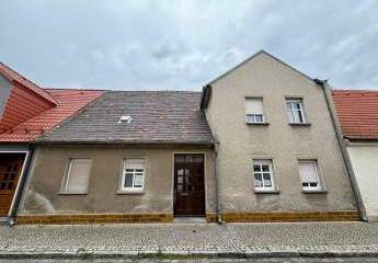 Charmantes Einfamilienhaus mit großem Garten und Ausbaupotenzial in Dessau-Roßlau