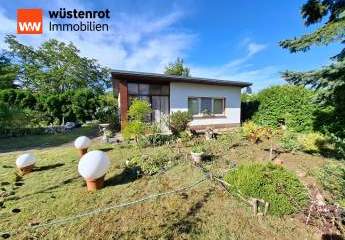 Kleines Paradies: Ferienbungalow im Grünen für Erholung & Freizeit