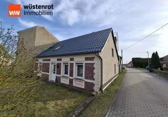 Wertbeständiges Einfamilienhaus mit Garage und spannendem Außenbereich in Randlage von Luckenwalde