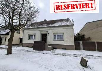 "Haus wie ein leeres Buch mit traumhaftem Garten – schreiben Sie Ihre eigene Geschichte"