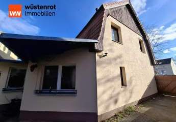 Doppelhaushälfte mit traumhaftem Grundstück und Ausbaupotenzial für ein zusätzliches Hinterhaus in Schwielowsee zu verkaufen...