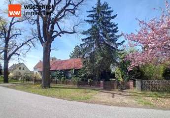 Gemütlicher Bungalow mit Erweiterungspotenzial bei Beeskow zu verkaufen. Schauen Sie vorbei...