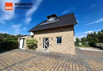 Energieeffizient! Modernes Wohn-und Gewerbehaus mit multiplen Möglichkeiten in Schönefeld zu verkaufen