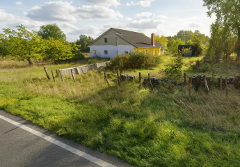 Großes, voll erschlossenes Grundstück mit Altbestand in ruhiger Lage von Maasen