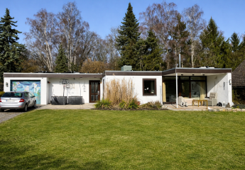 Modernisierter Bungalow mit Vollkeller, großem Grundstück und zukunftsfähiger Technik in Glinde