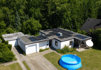 Modernes Bungalow mit ca. 200 m² Wohn- und Nutzfläche, Vollkeller und großem Grundstück in Glinde