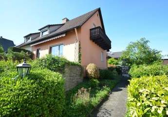 ***Einfamilienhaus mit Garage in zentraler, Siegburger Citylage***