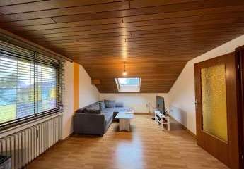 **Sankt Augustin: Gemütliche 3-Zimmer-Dachgeschosswohnung**
Das perfekte Zuhause für 1 - 2 Personen
