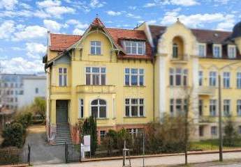 Repräsentative Altbau-Büroflächen in Bestlage – flexibel teilbar & mit Stellplätzen