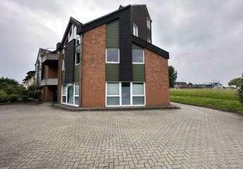 ***Lichtdurchflutete 2 Zimmer-Dachgeschosswohnung in zentraler Lage von Rosdorf***