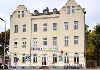 Investieren mit Weitblick: Vollvermietetes Wohn- und Geschäftshaus in Bestlage von Berlin-Biesdorf