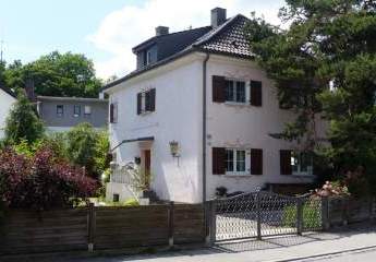 Mediterrane Altstadt-Villa in Toplage - Stilvoll renoviert und einzugsbereit!