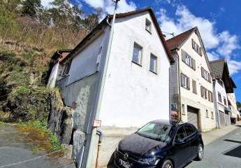 Top Angebot: 1 Grundstück, 3 Gebäude, bis zu 5 WE, davon 3 vermietet