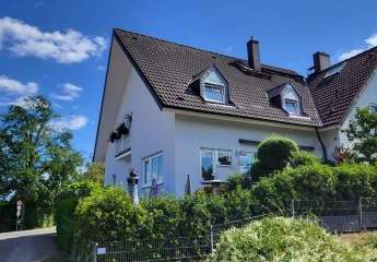 moderne DHH mit Einliegerwohnung im "Franzosenviertel"