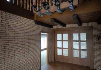 Geräumiges, gepflegtes 7-Raum-Haus mit gehobener Innenausstattung in Uersfeld Kaltmiete 1000 Euro