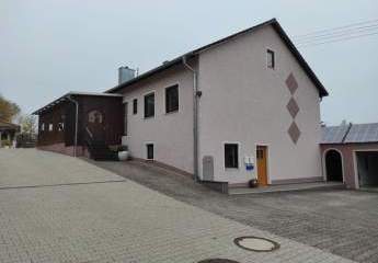 5-Zimmer Erdgeschoßwohnung in ruhiger Lage