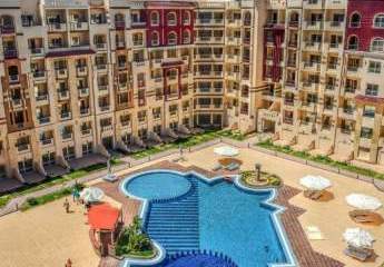 Poolblick 56 qm Studio im Florenza Resort Arabia