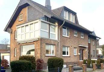 Klein - Fein - Mein
Dachgeschoss Wohnung inkl. Einbauküche zu mieten.